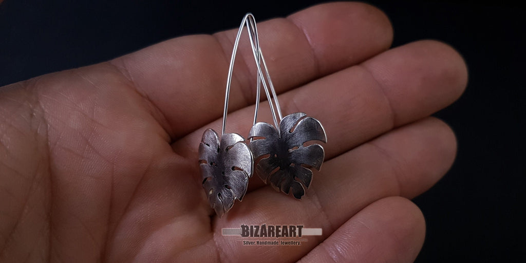 Sterling Silver Monstera Leaf Earrings: A Fashionable Ode to Nature's Beaut